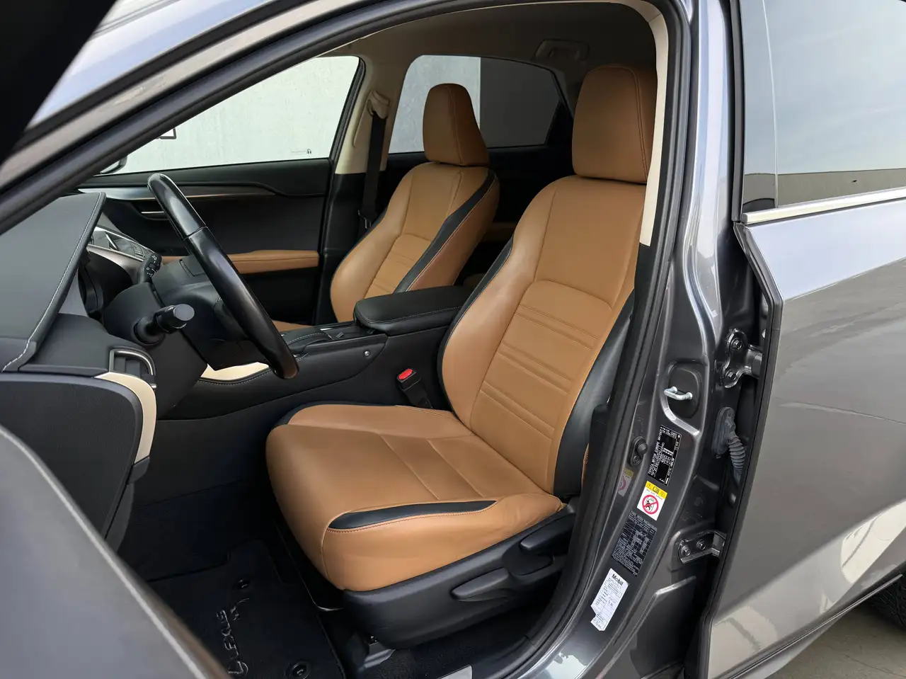 Lexus NX 300h - 7