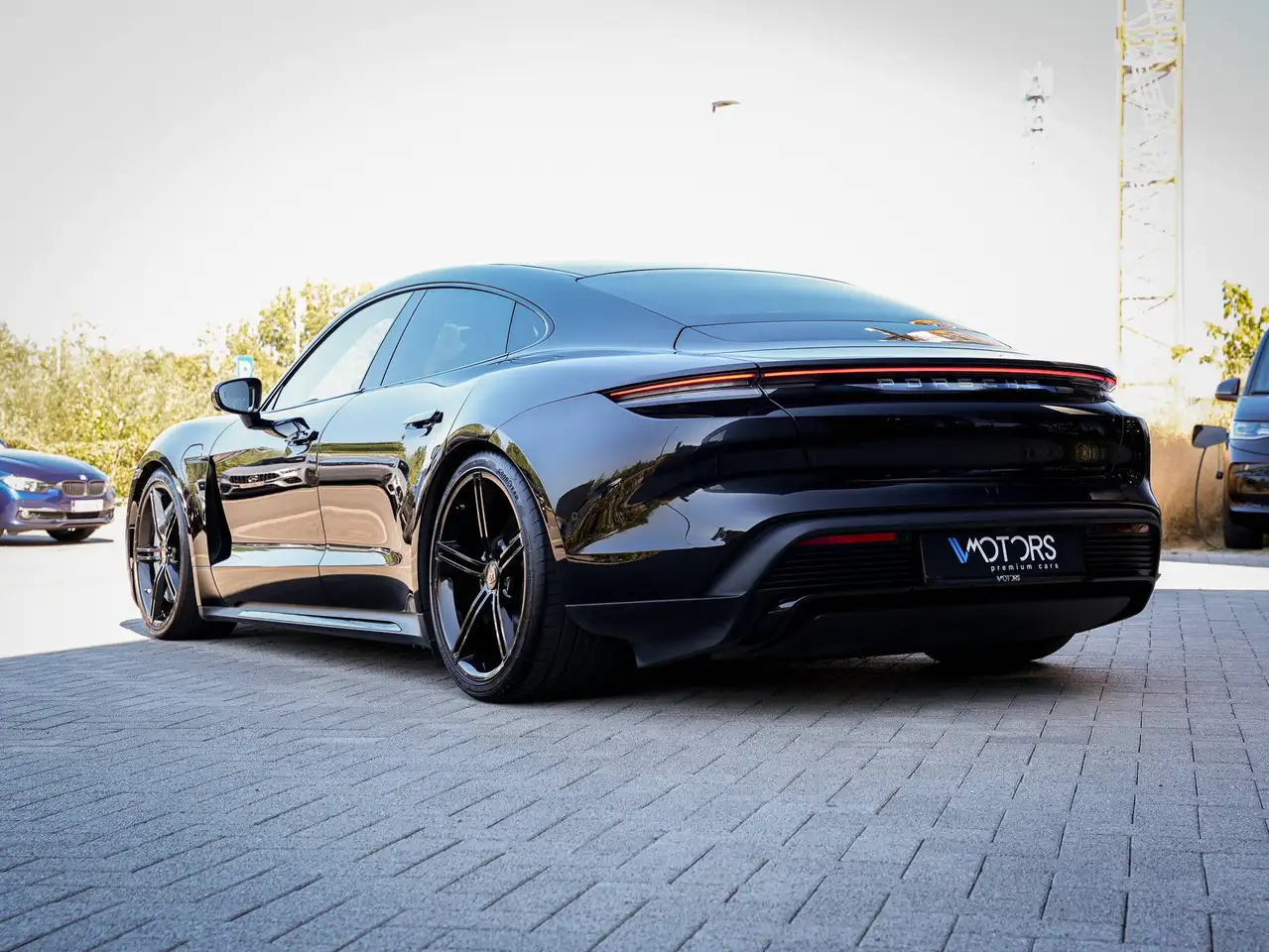 Porsche Taycan - 4
