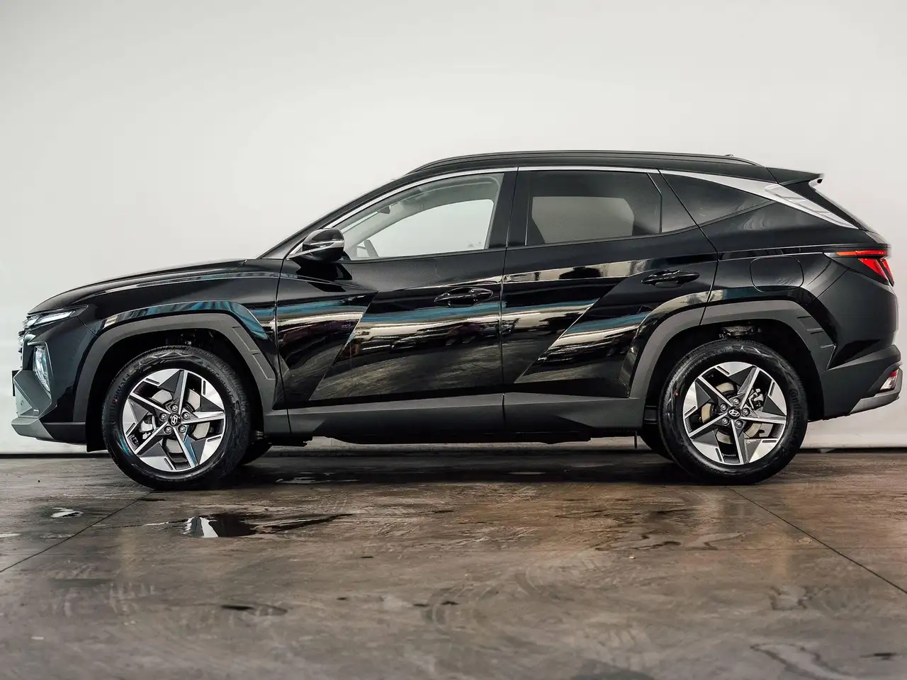 Hyundai TUCSON - 2