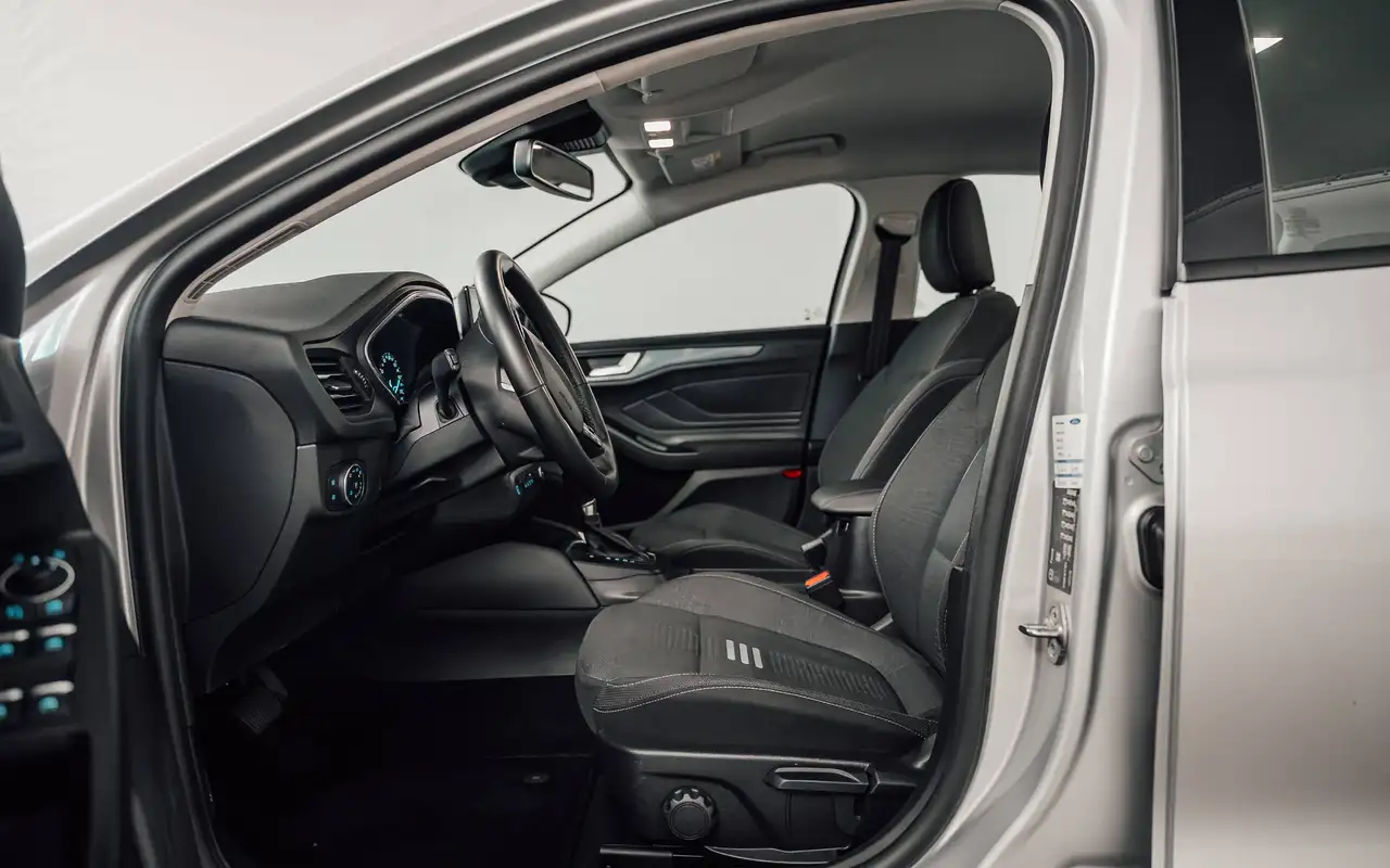 Ford Focus - 6