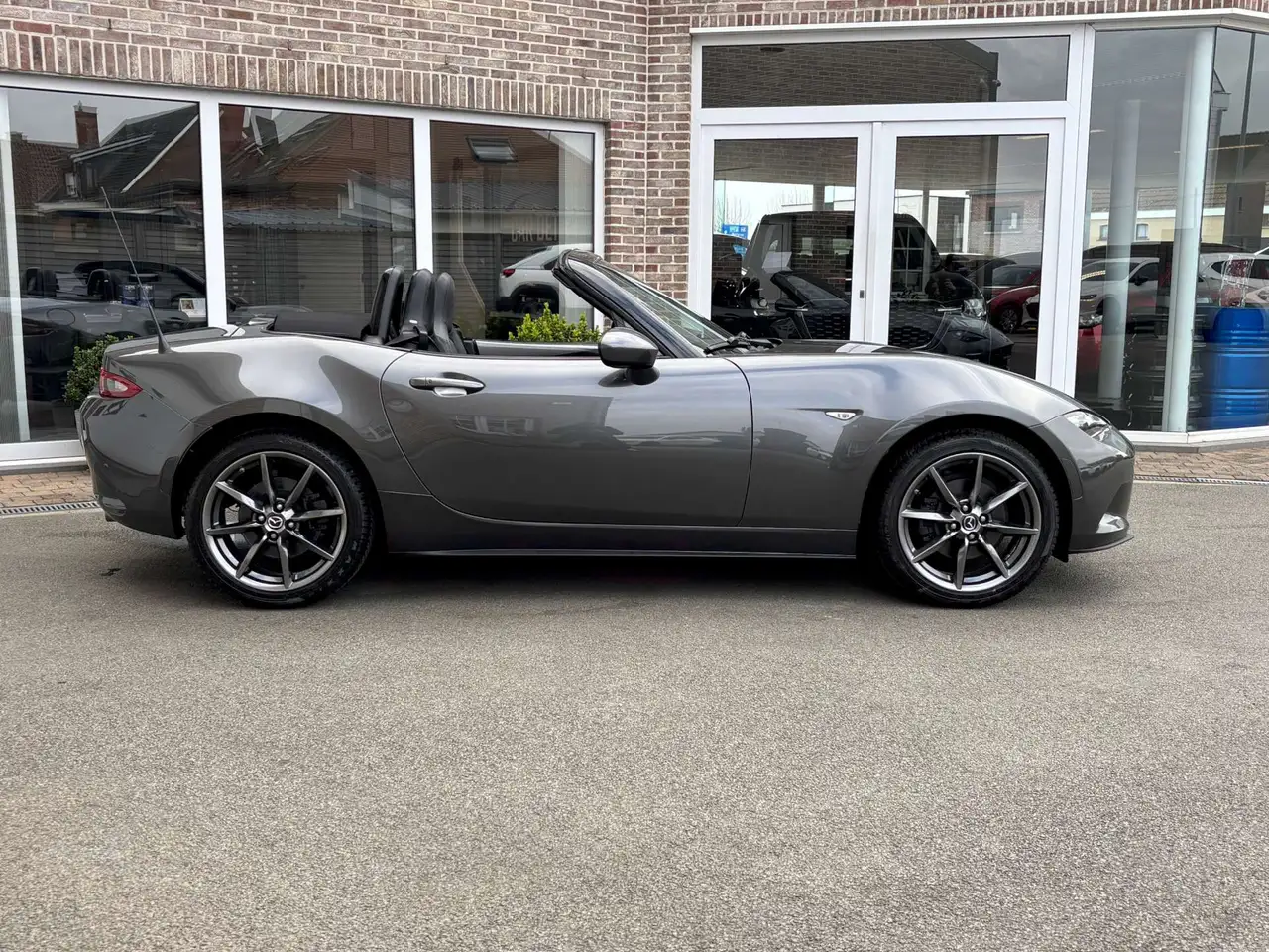 Mazda MX-5 - 6