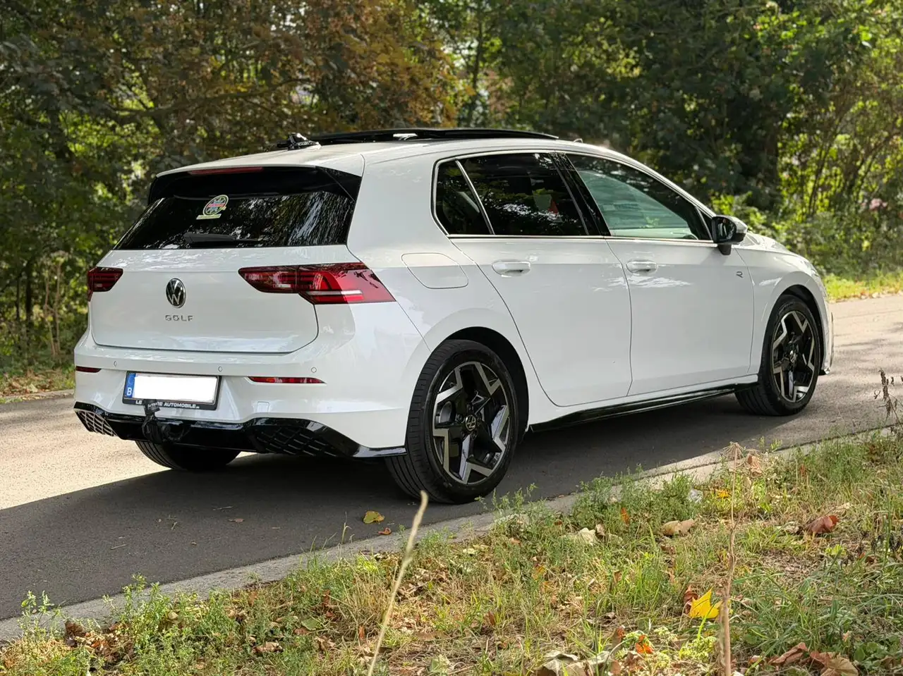 Volkswagen Golf - 6