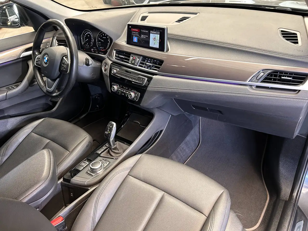 BMW X1 - 10