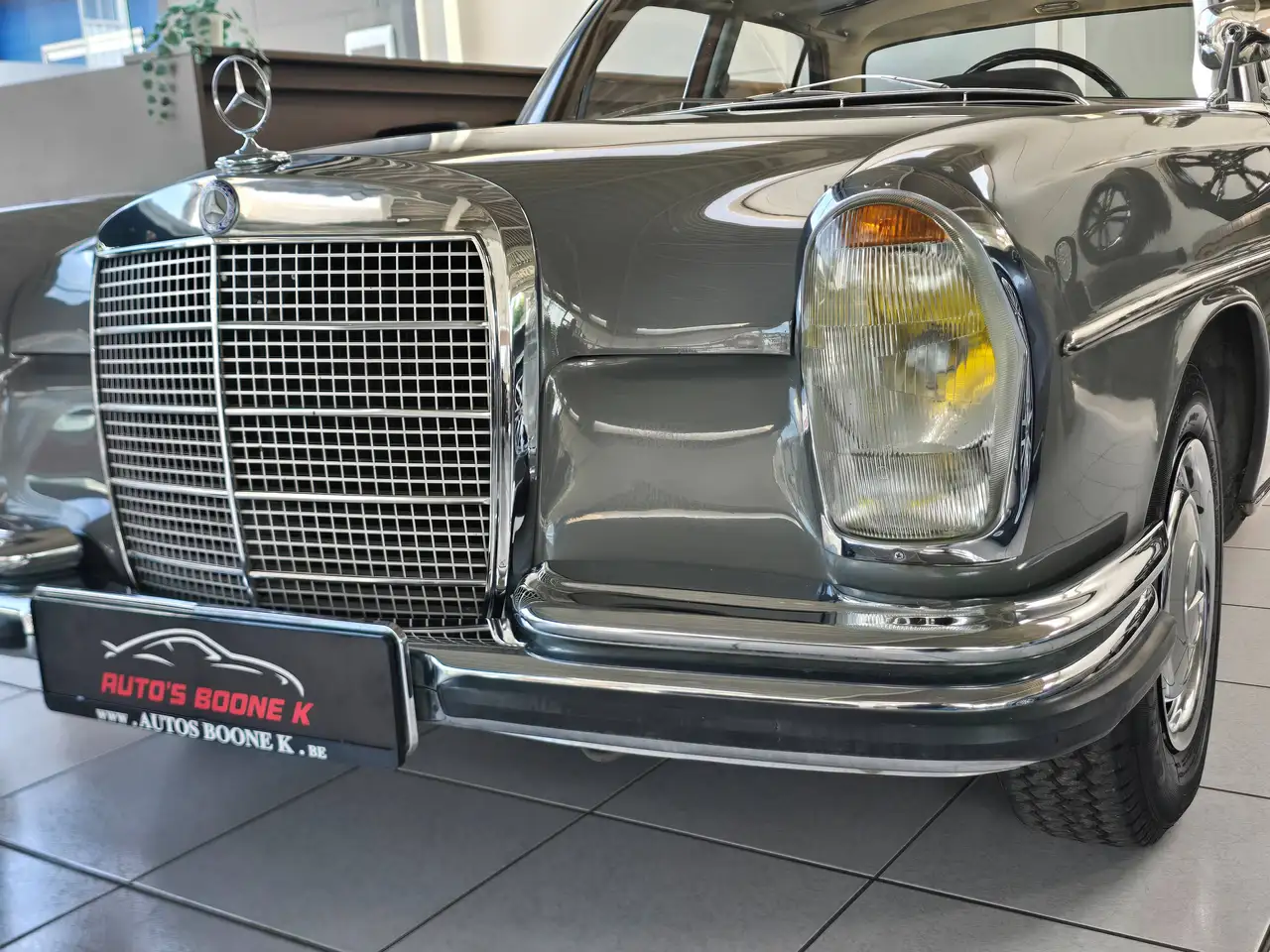 Mercedes-Benz 280 - 3