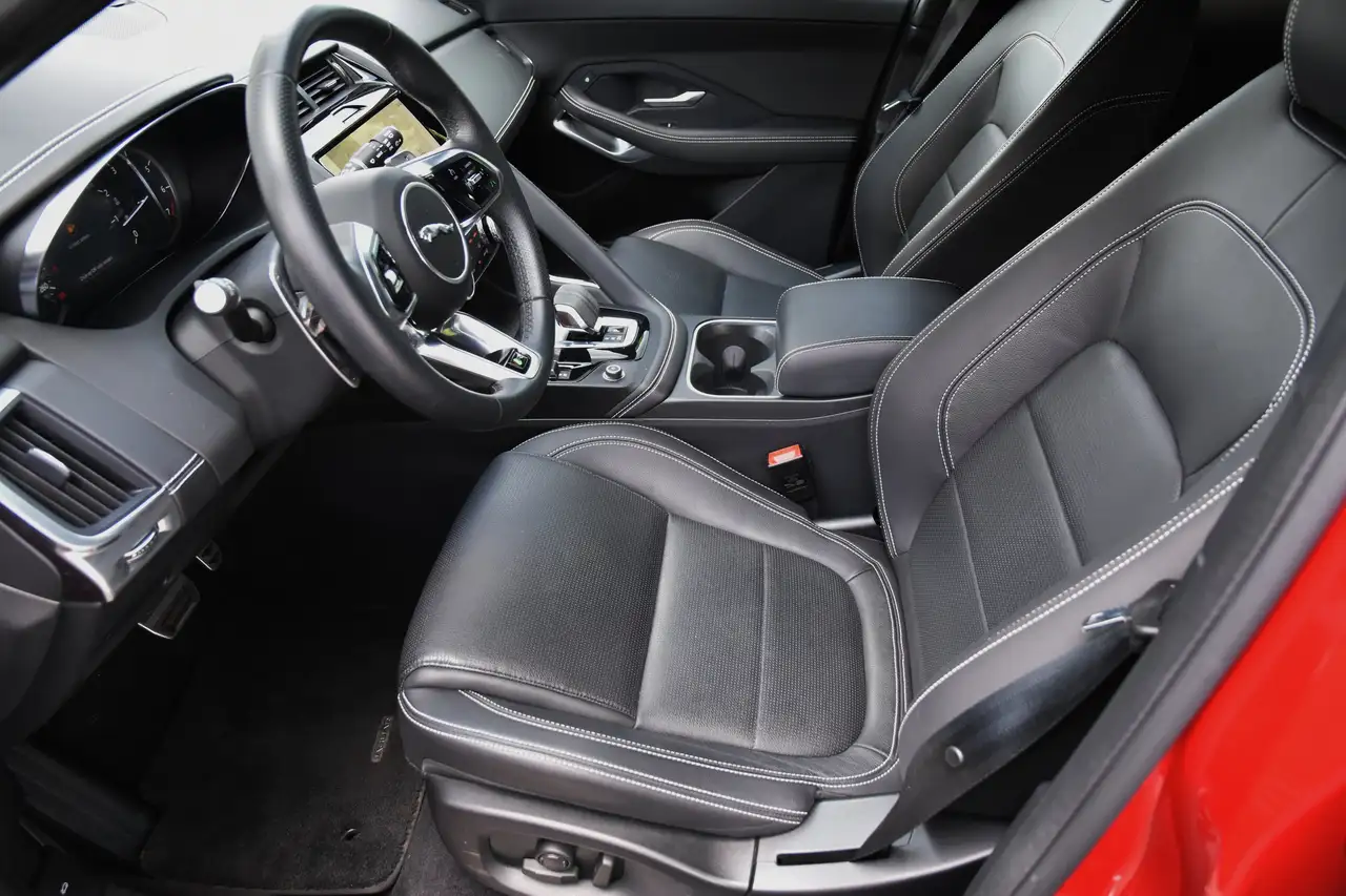 Jaguar E-Pace - 5