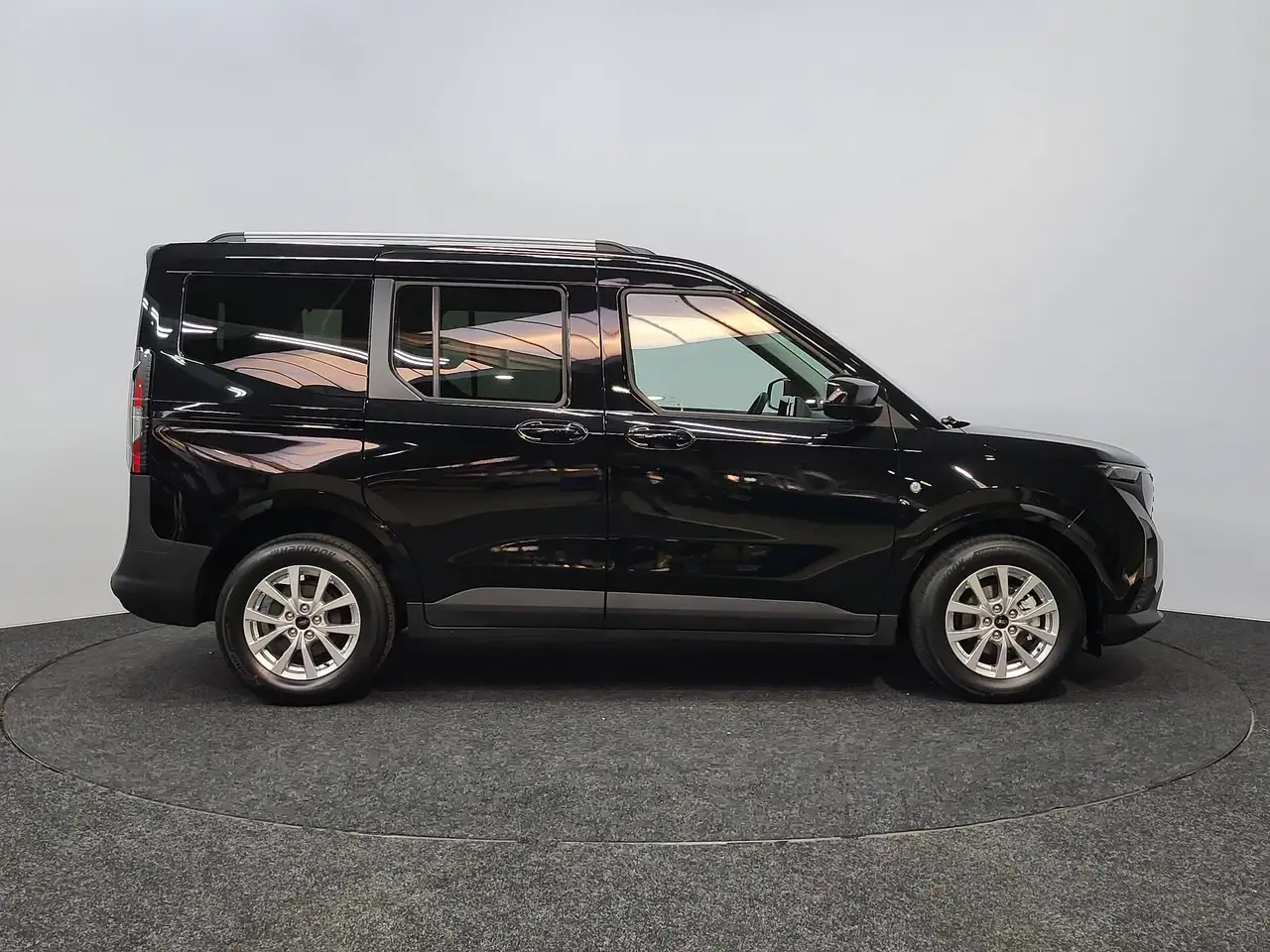 Ford Tourneo Courier - 7