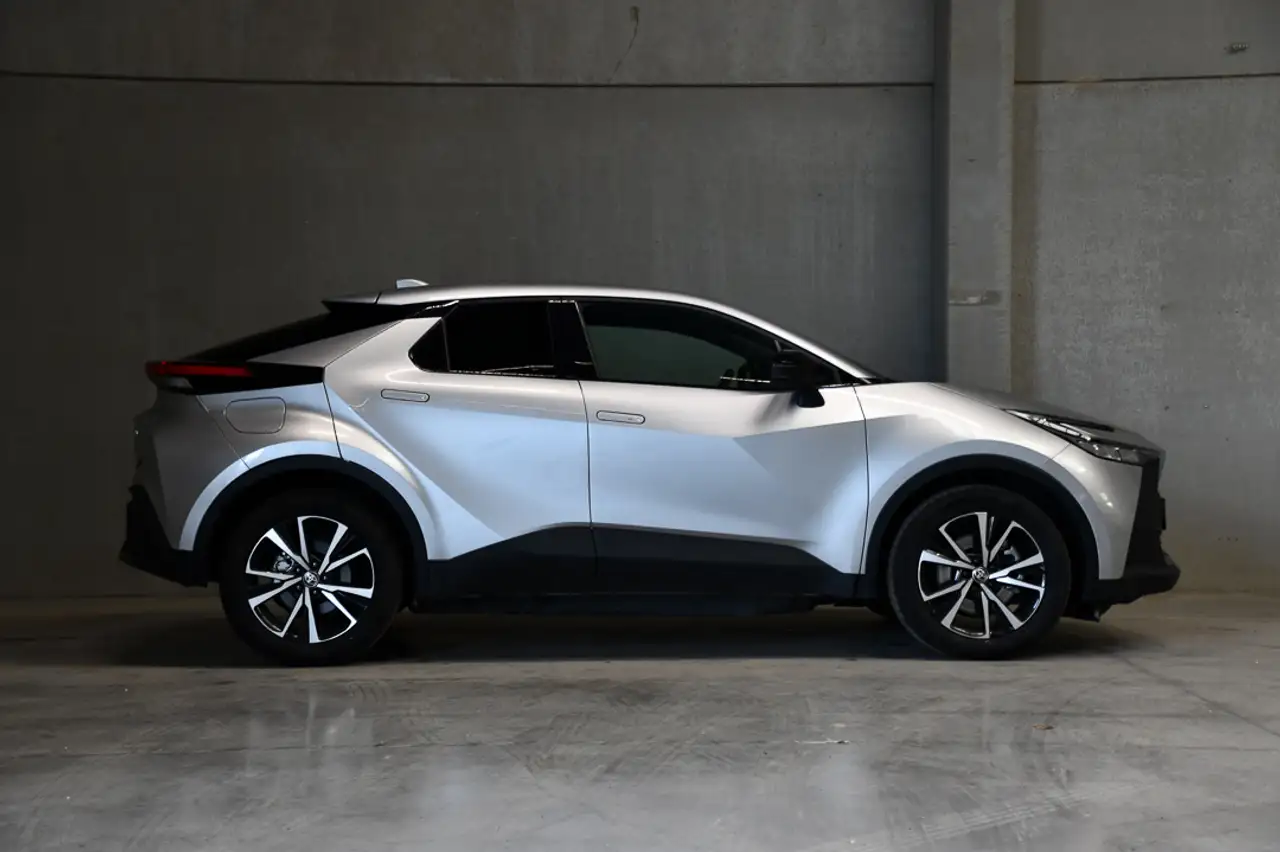 Toyota C-HR - 11