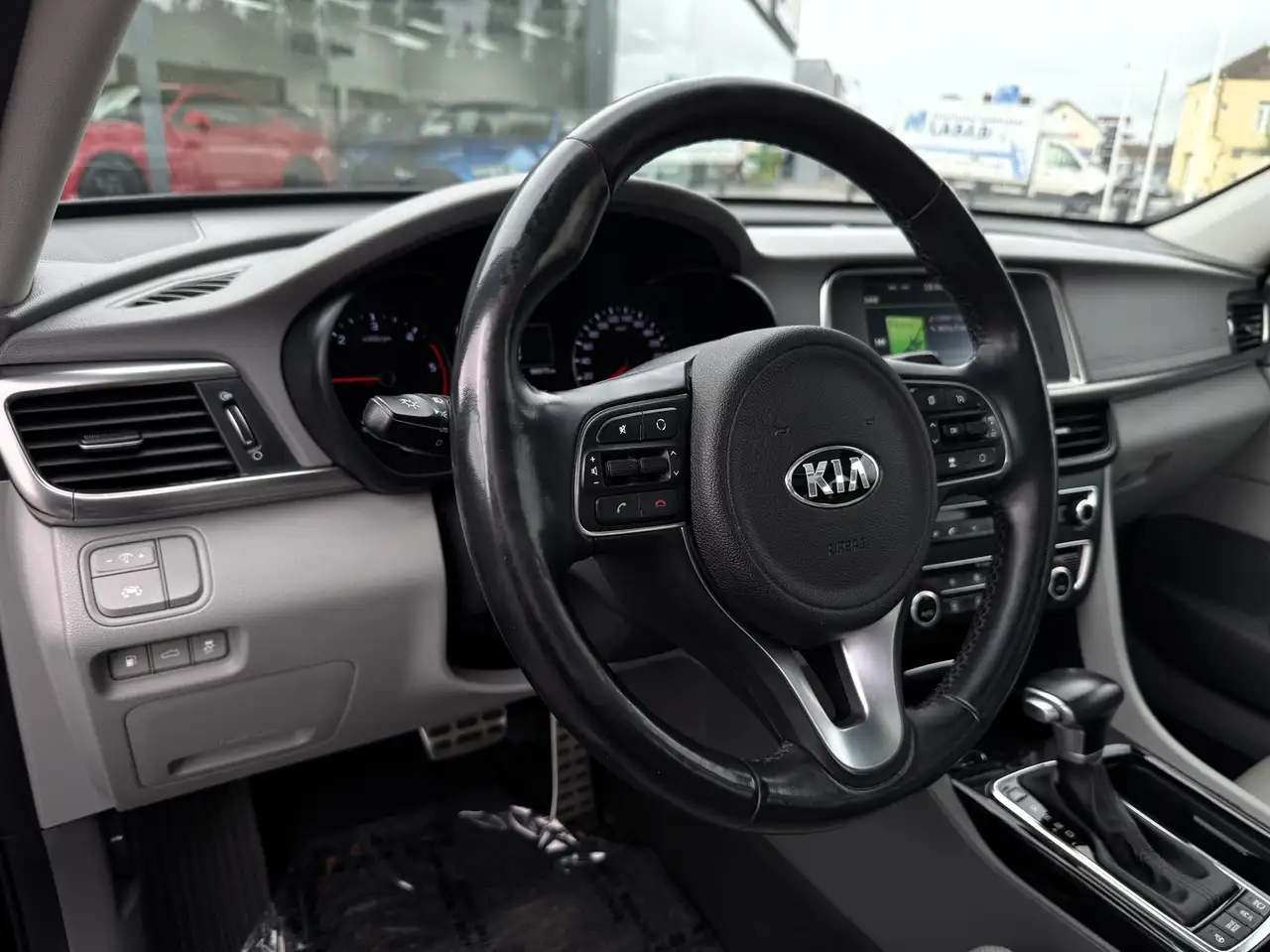 Kia Optima - 12