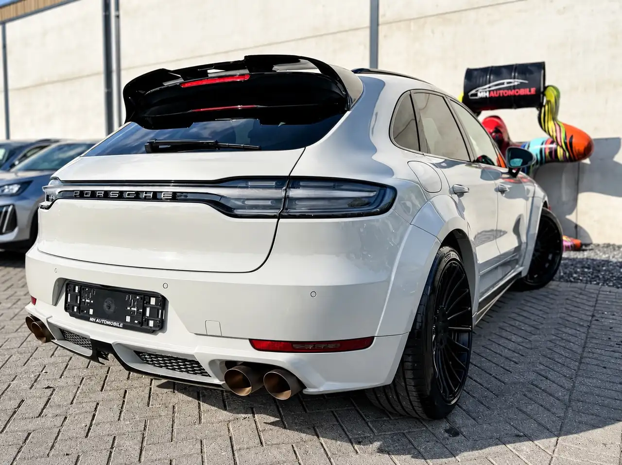Porsche Macan - 2