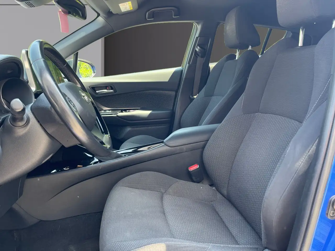 Toyota C-HR - 9