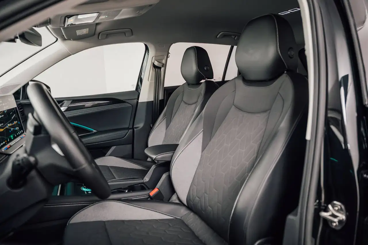 Volkswagen Tiguan - 10