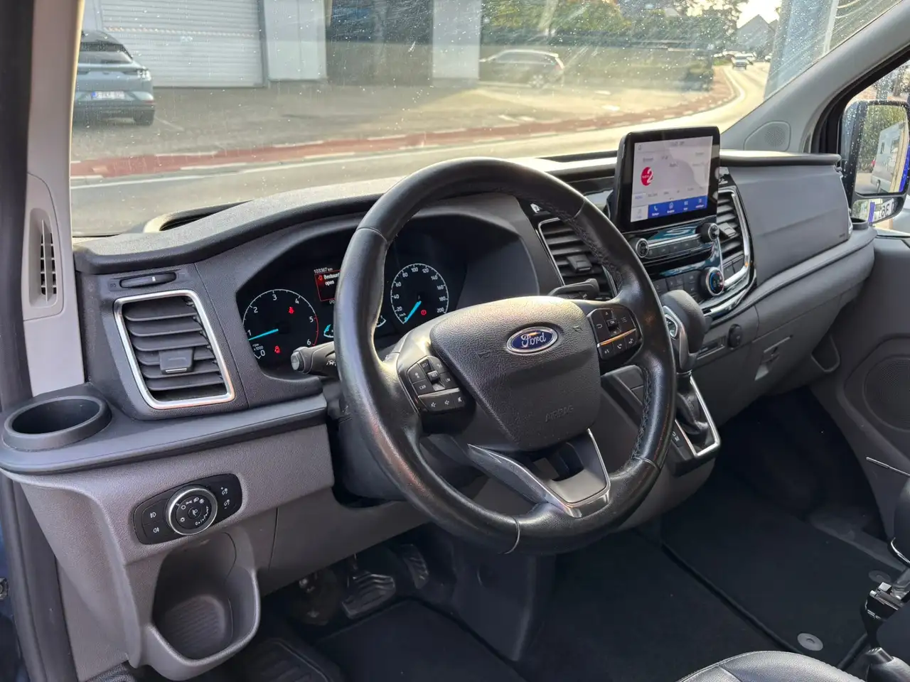 Ford Transit Custom - 10