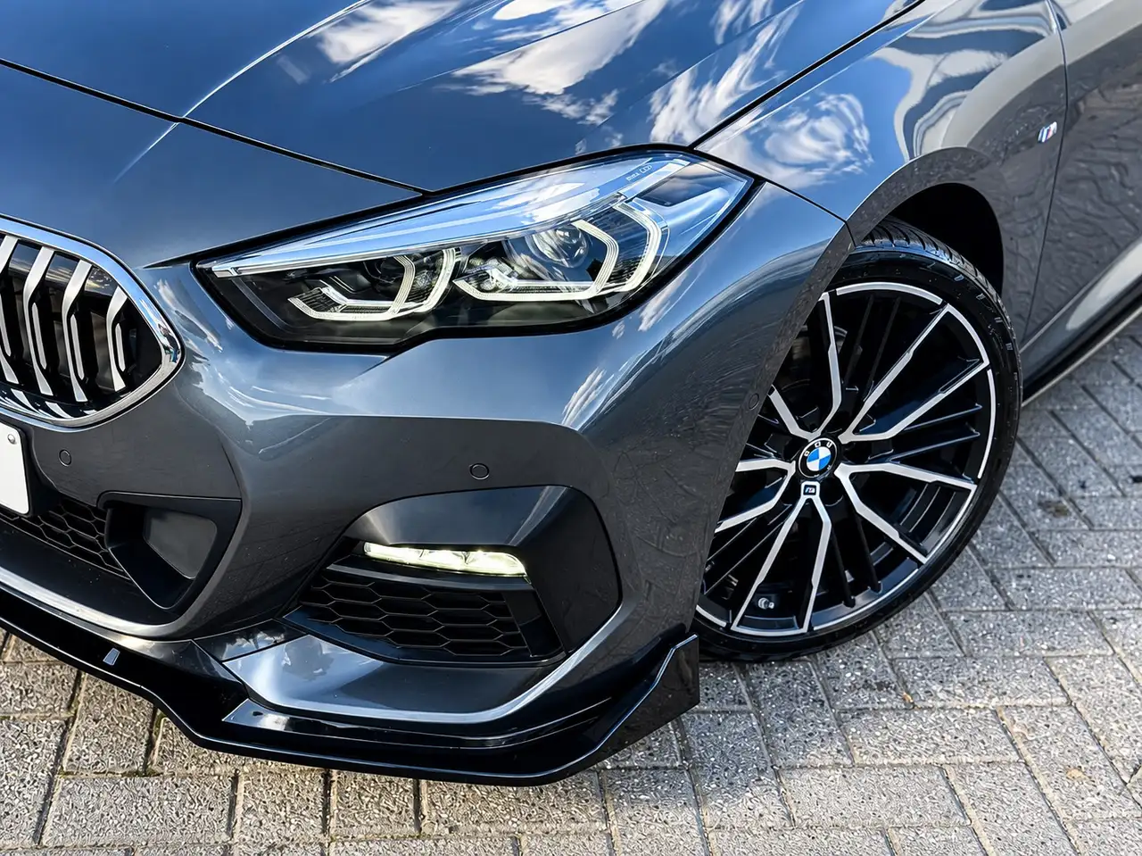BMW 218 - 11