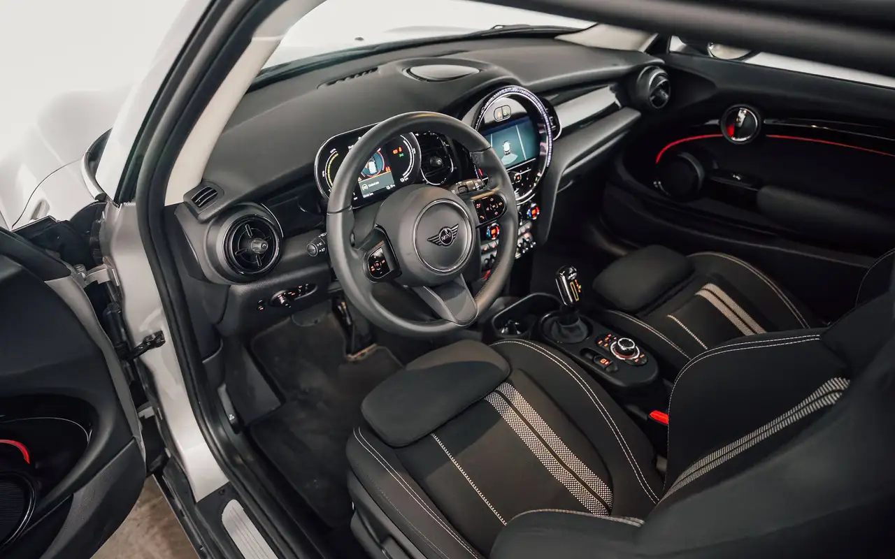 MINI Cooper SE - 10