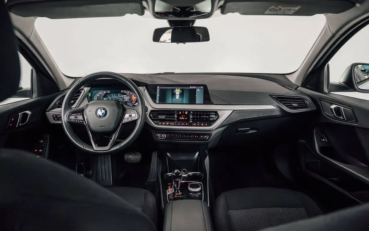 BMW 118 - 12