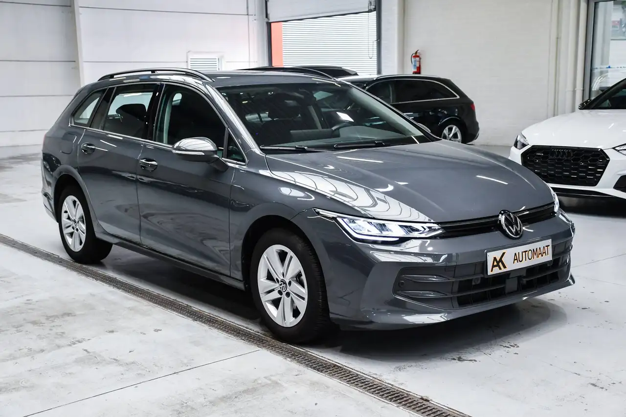 Volkswagen Golf Variant - 2