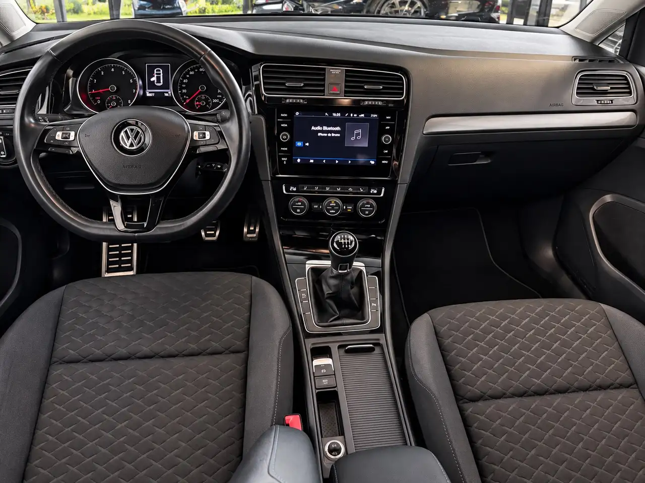 Volkswagen Golf - 7