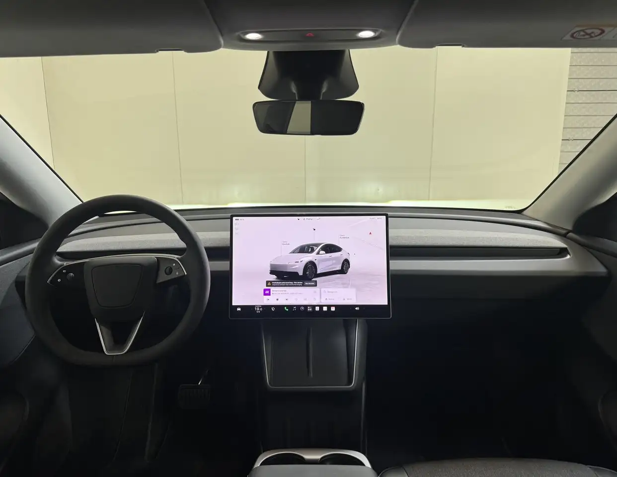 Tesla Model Y - 10