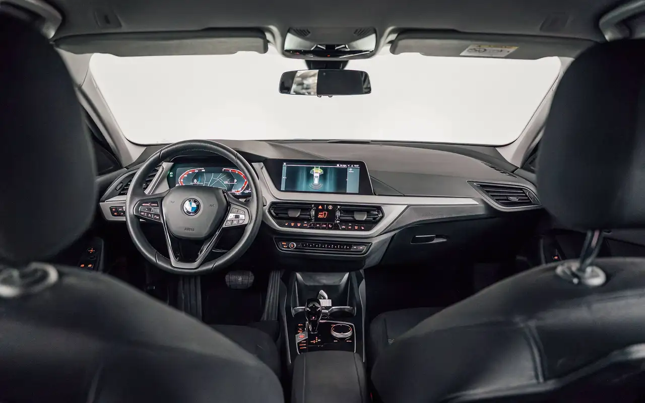 BMW 118 - 12