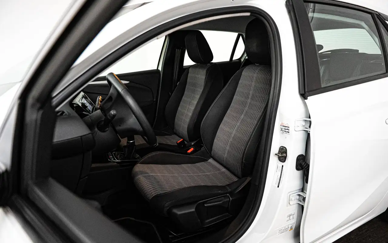Opel Corsa - 11