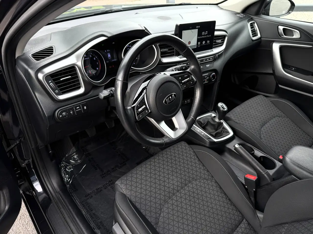 Kia Ceed / cee'd - 10