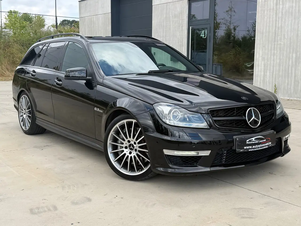 Mercedes-Benz C 63 AMG - 1