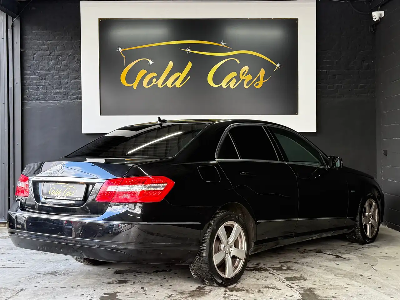 Mercedes-Benz E 200 - 6