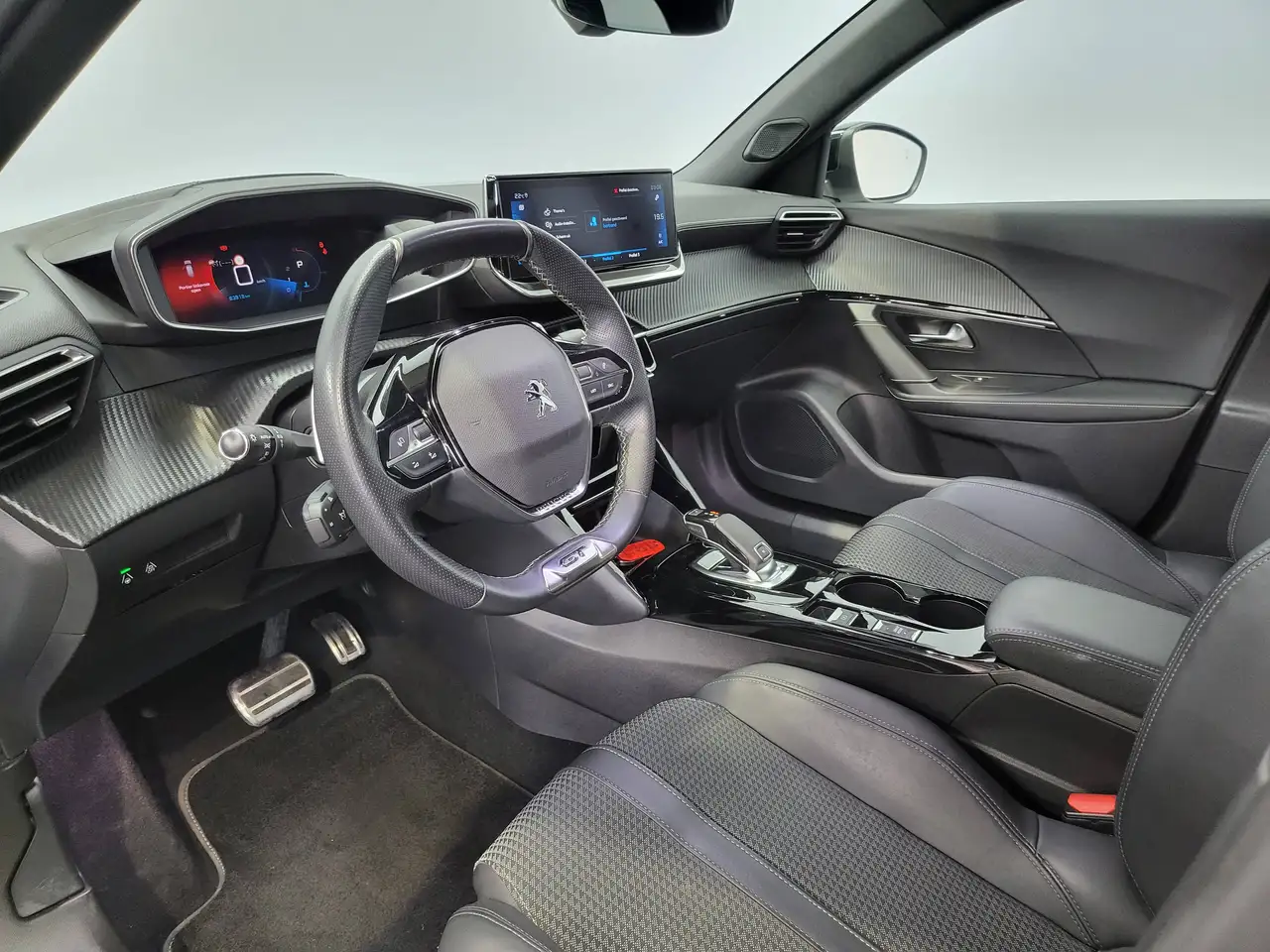 Peugeot 2008 - 11
