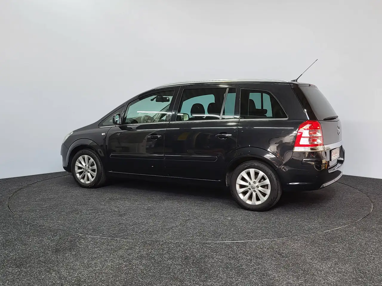 Opel Zafira - 4