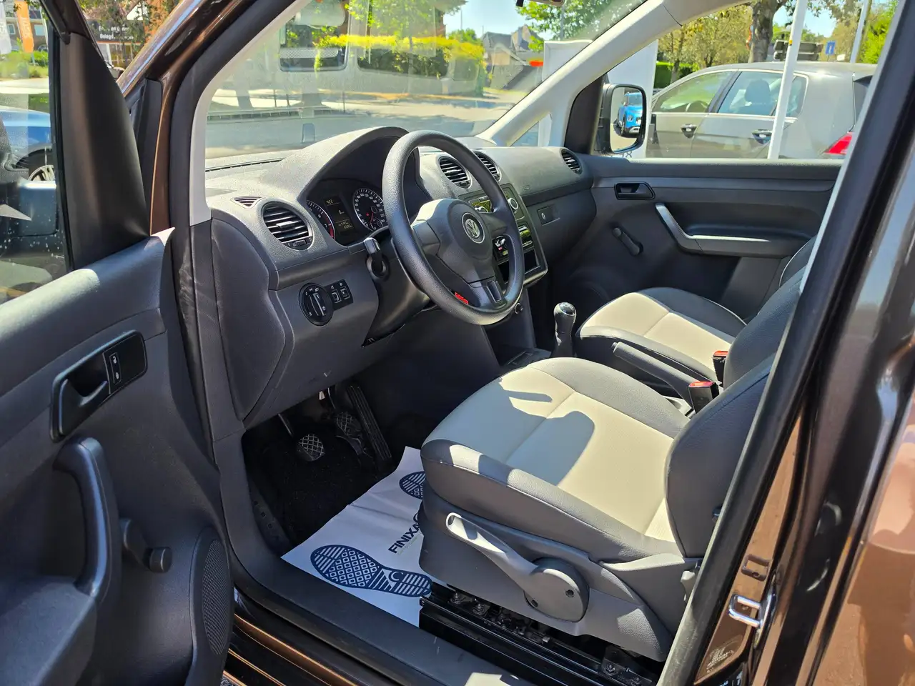 Volkswagen Caddy - 7