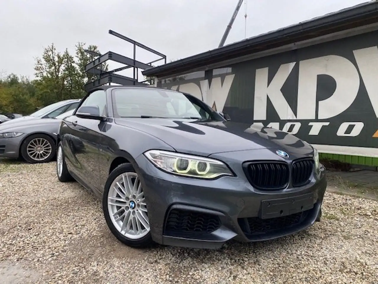 BMW 218