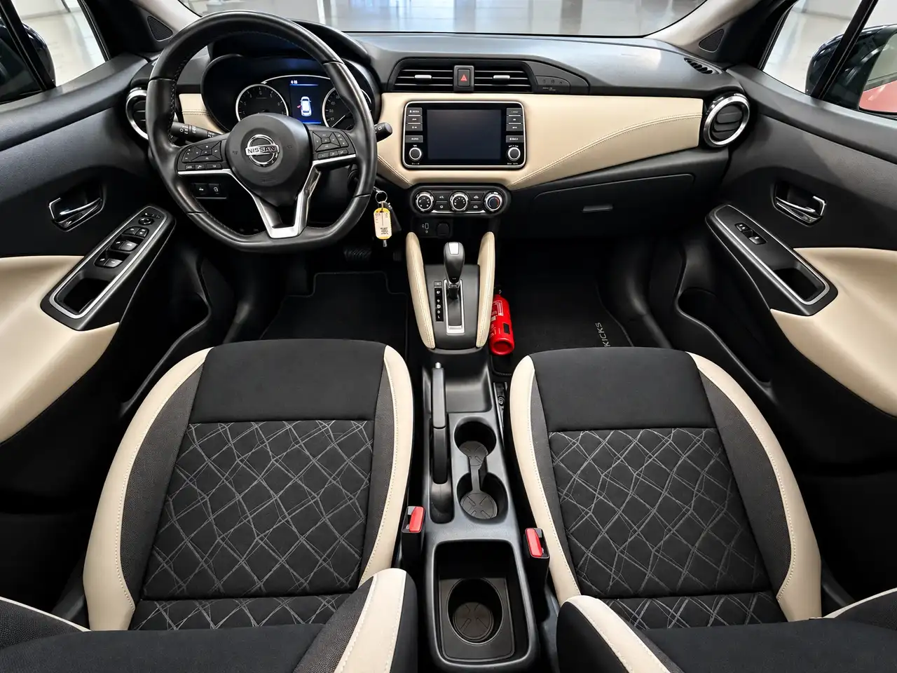 Nissan Micra - 10