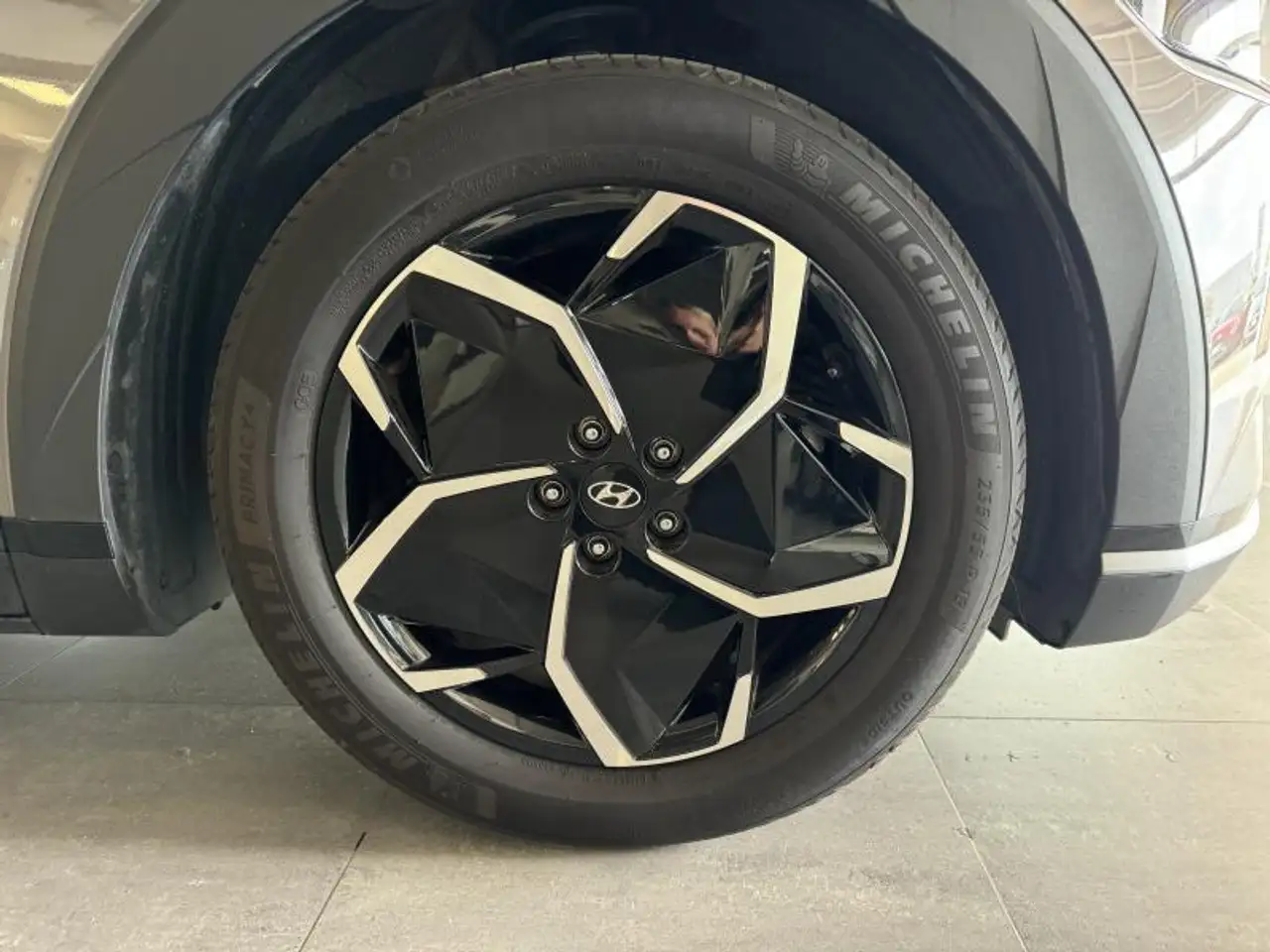 Hyundai IONIQ 5 - 9