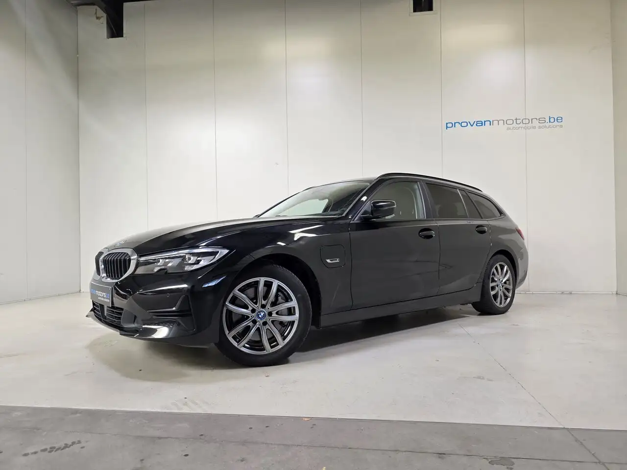 BMW 330 - 4