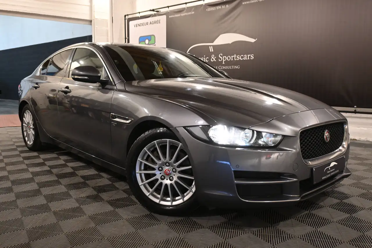 Jaguar XE - 2