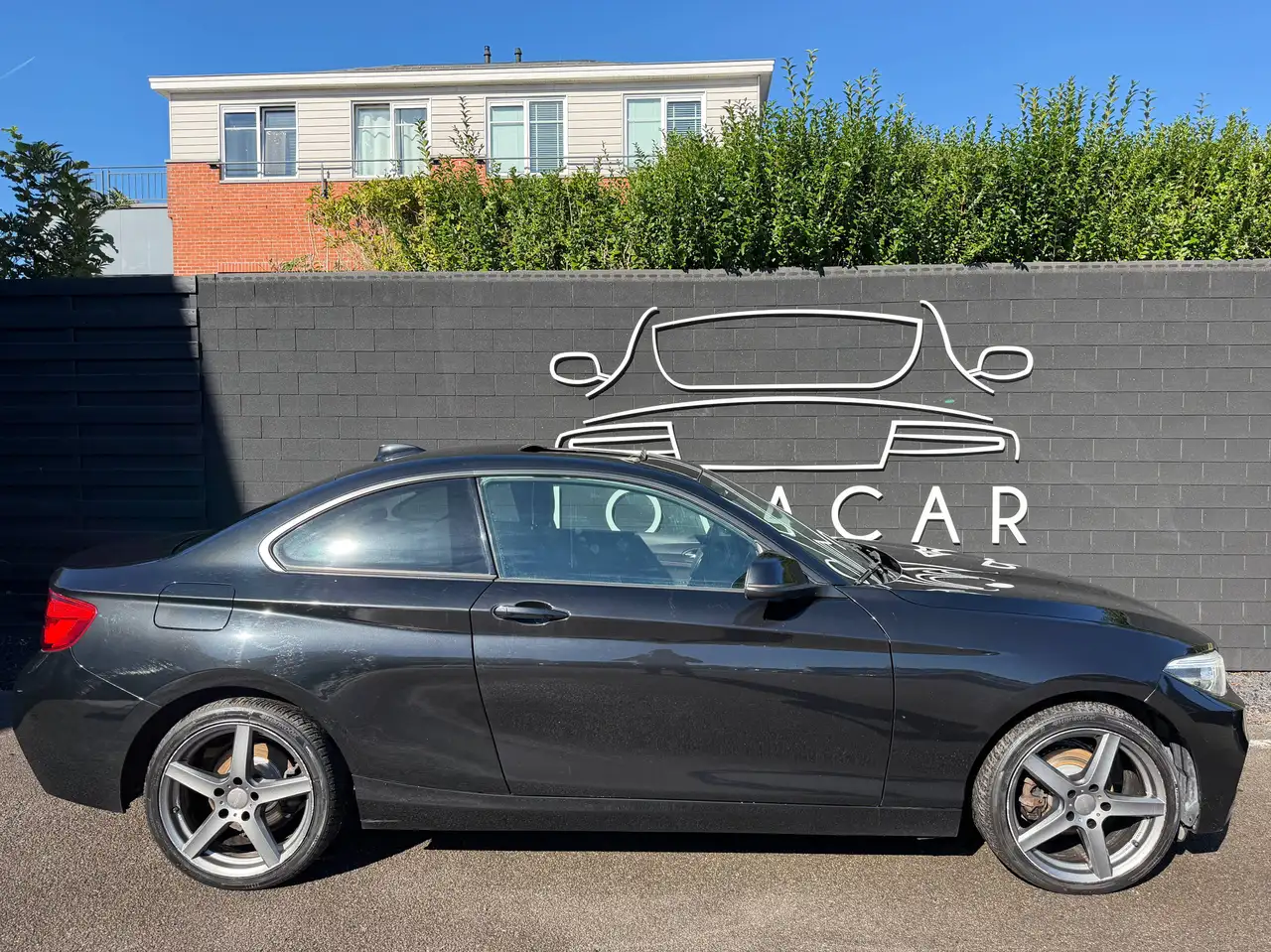 BMW 218 - 6