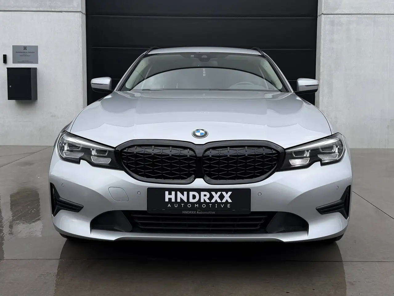 BMW 318 - 12