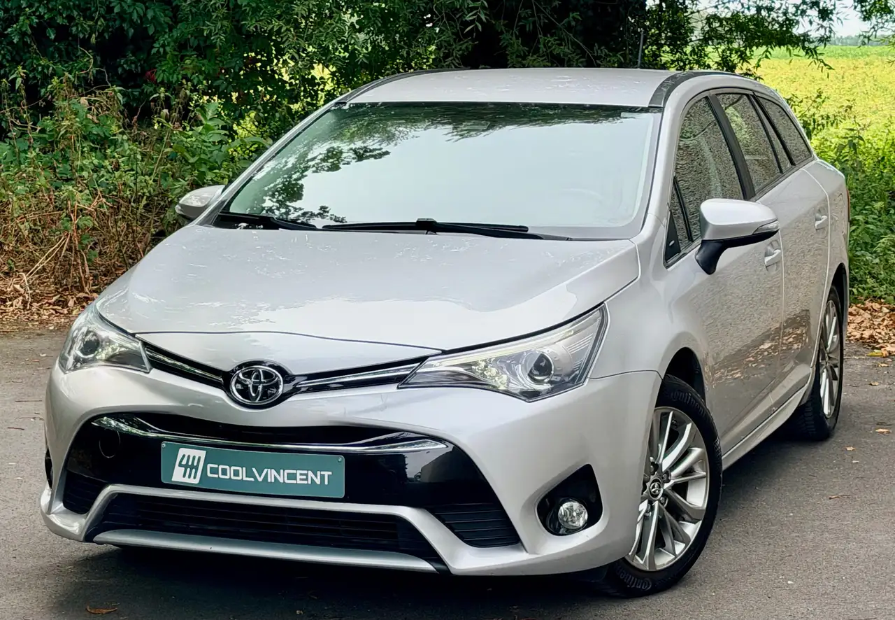 Toyota Avensis - 1