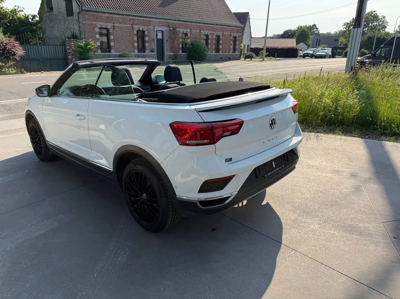 Volkswagen T-Roc - 8