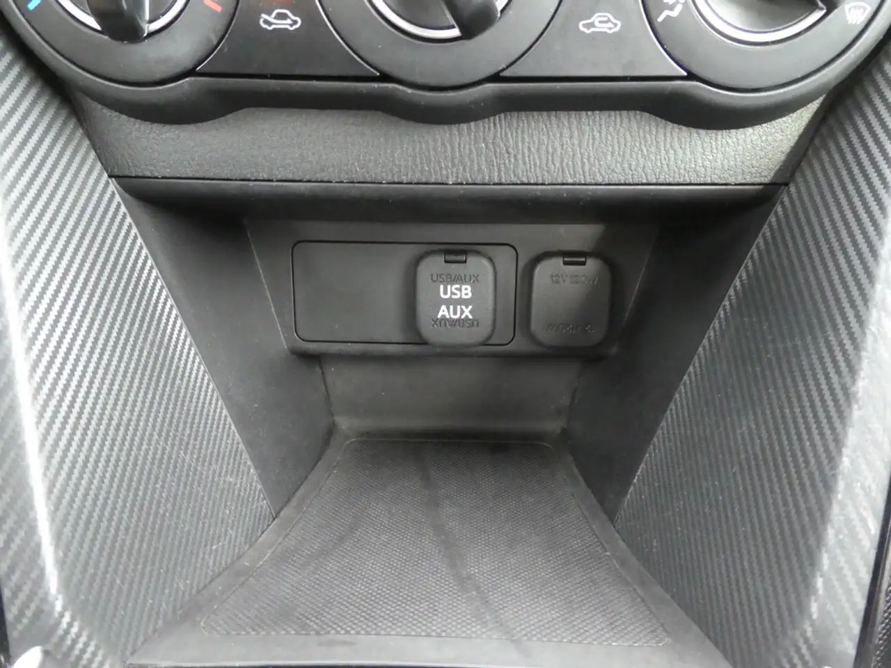 Mazda 2 - 11