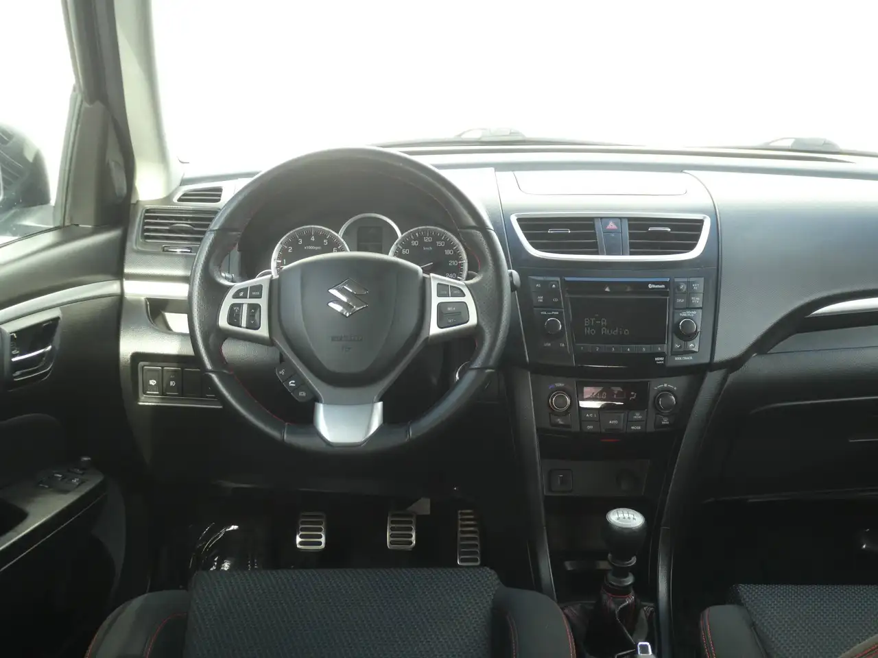 Suzuki Swift - 7
