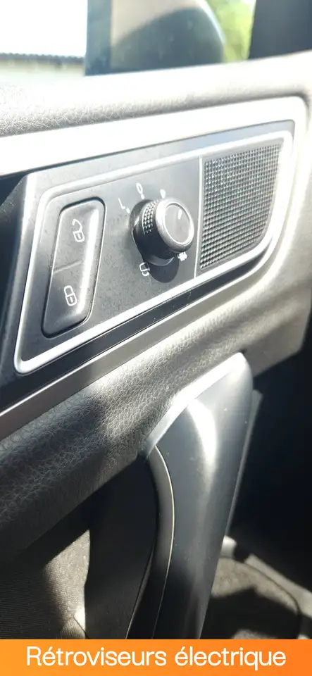 Volkswagen Golf Sportsvan - 12