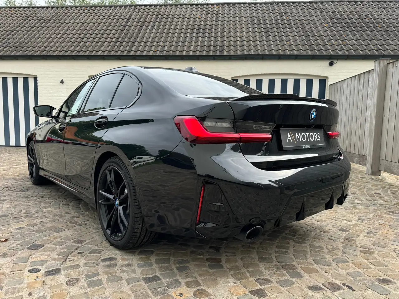 BMW 330 - 4