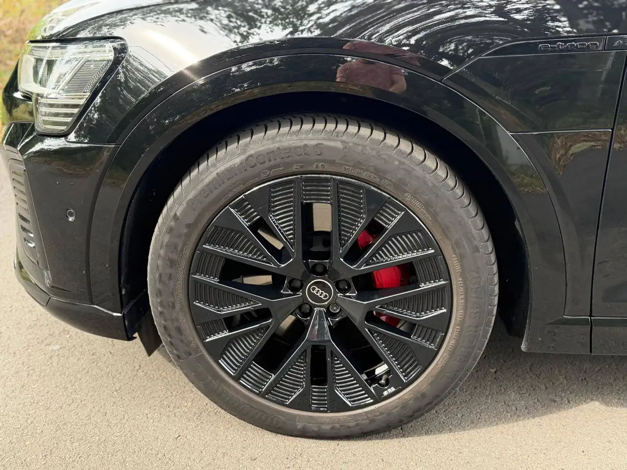 Audi Q8 e-tron - 12