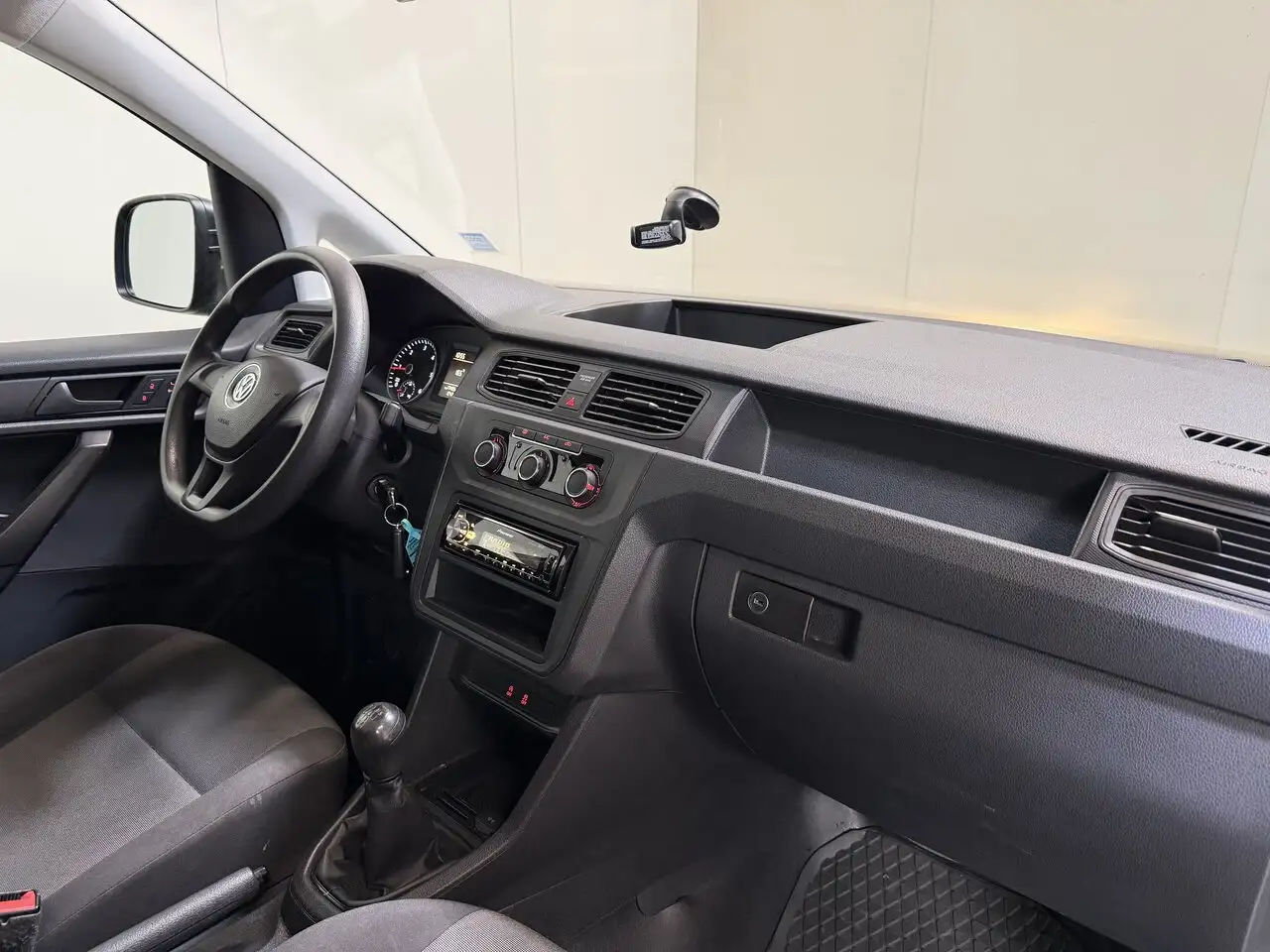 Volkswagen Caddy - 12
