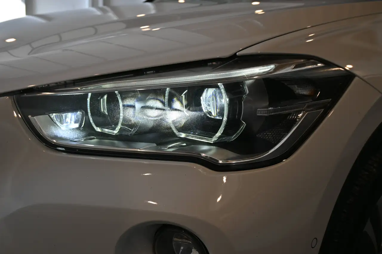 BMW X1 - 6