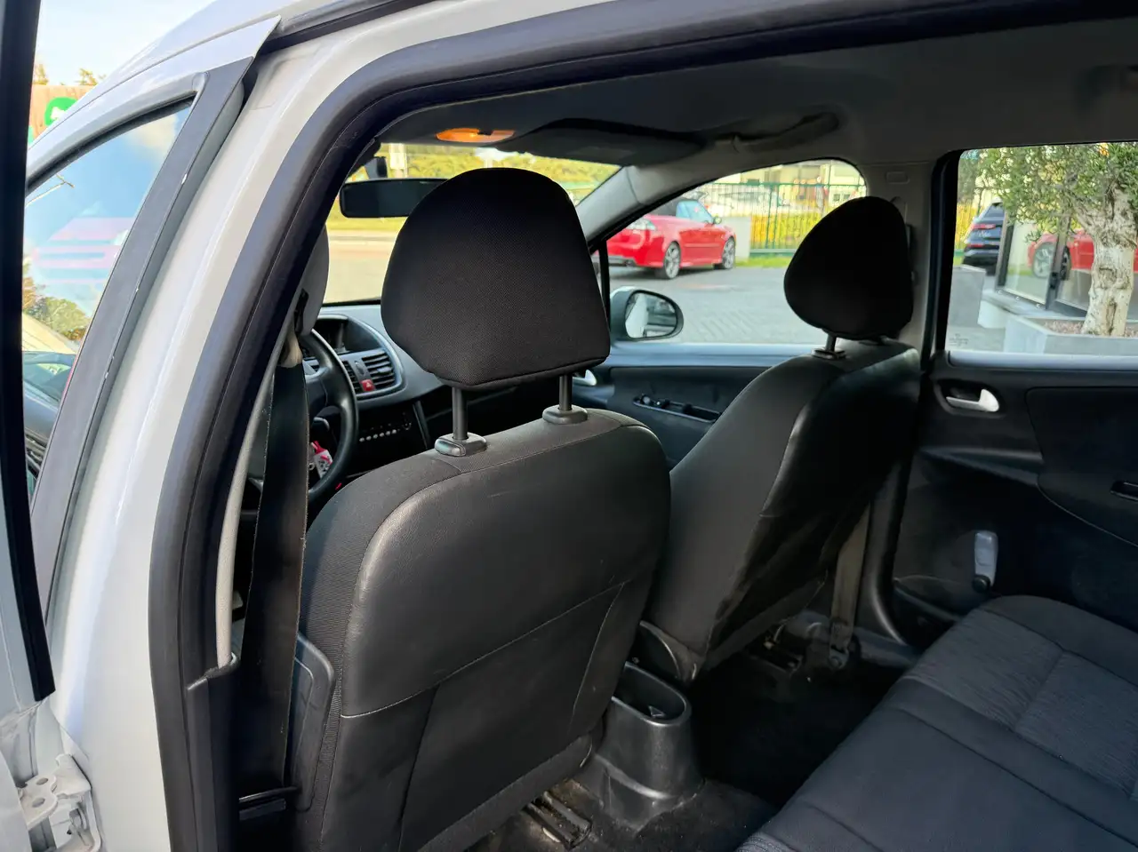 Peugeot 207 - 9