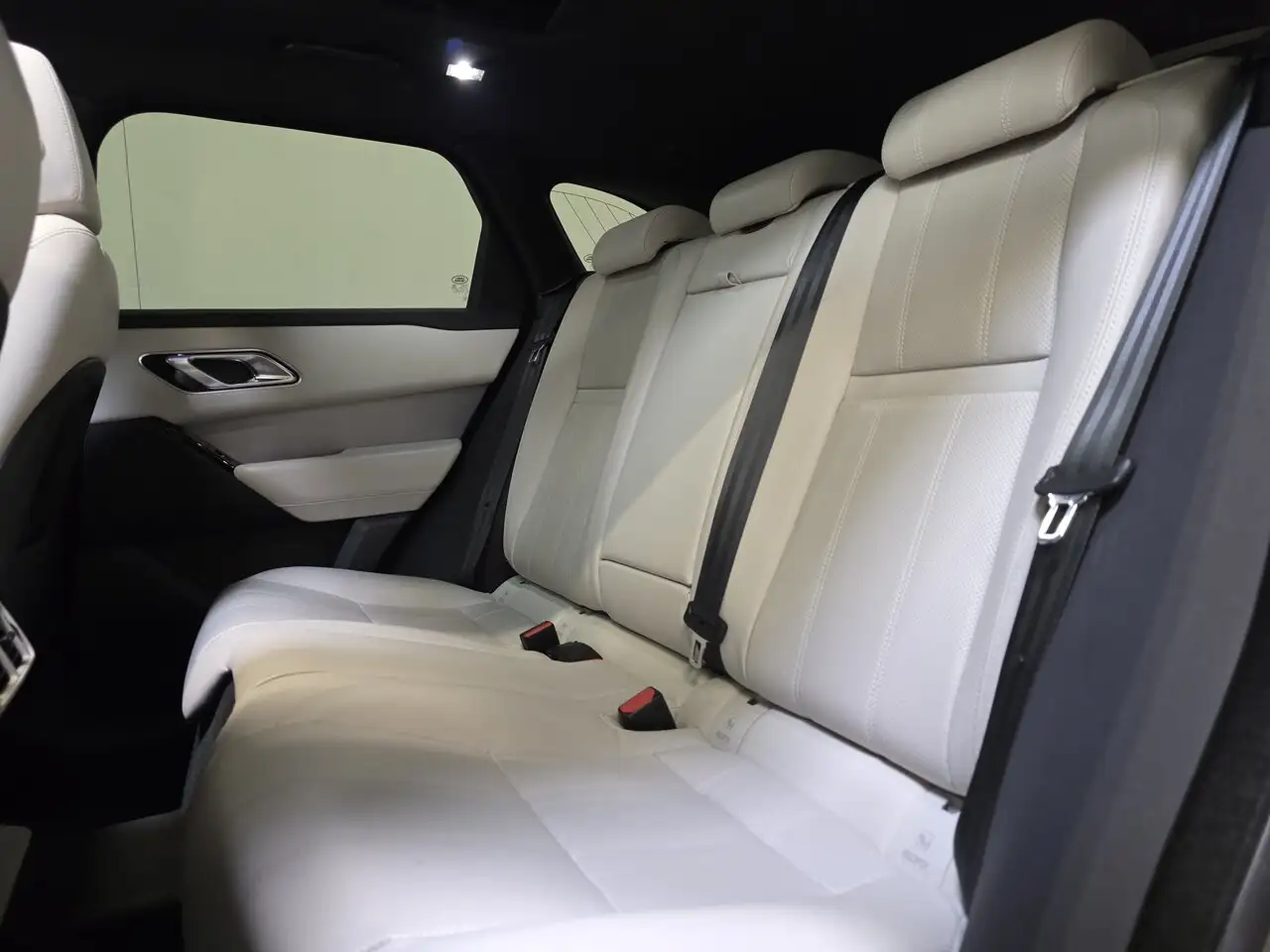 Land Rover Range Rover Velar - 10