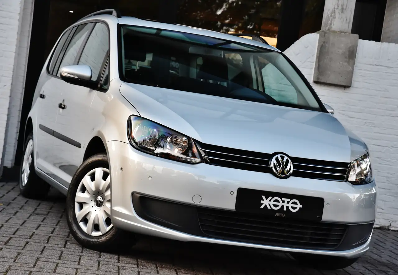 Volkswagen Touran - 2
