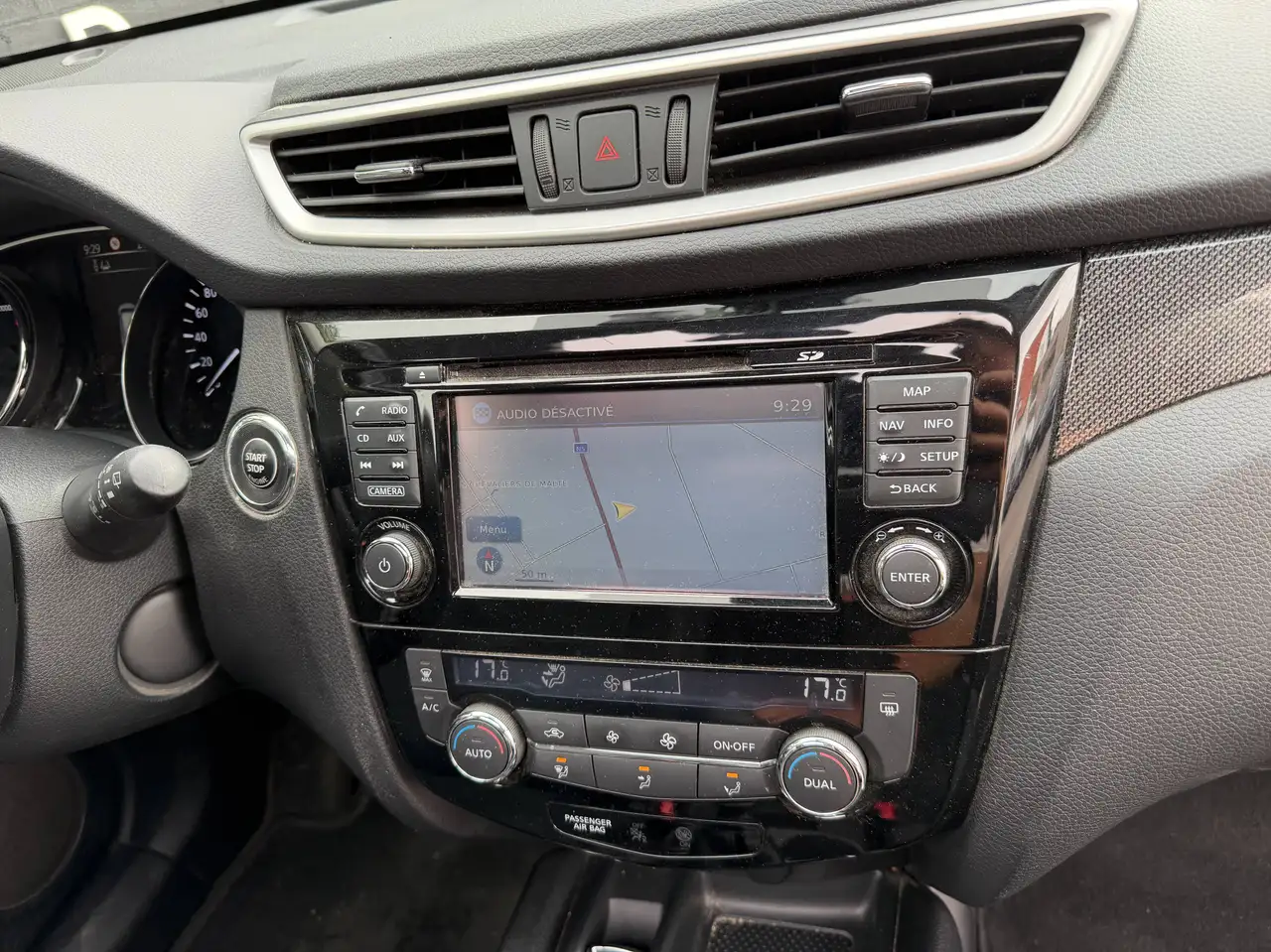 Nissan X-Trail - 12